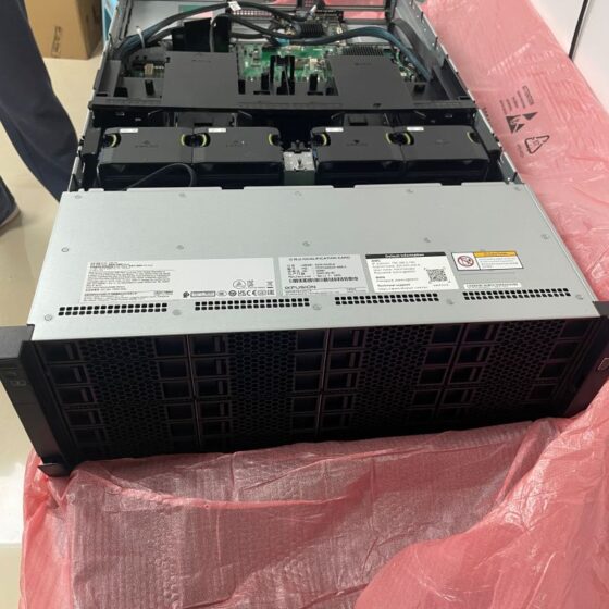 RH5288 V5 4U storage rack front 44 hot-swap hard disk bays RH5288 V5 4U storage rack front 44 hot-swap hard disk bays